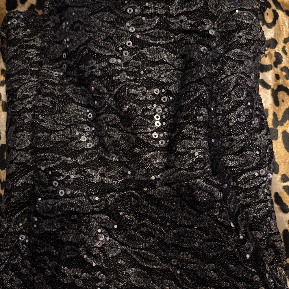 Dress - Picture 3 of 3